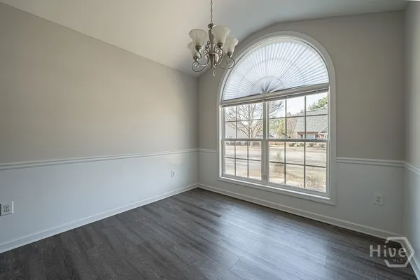 $2,100 | 172 Tall Pine Lane, Athens, GA 30605