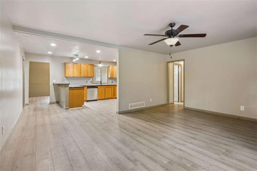 5361 Hog Mountain Road Flowery Branch, GA 30542 - Photo 10 of 60