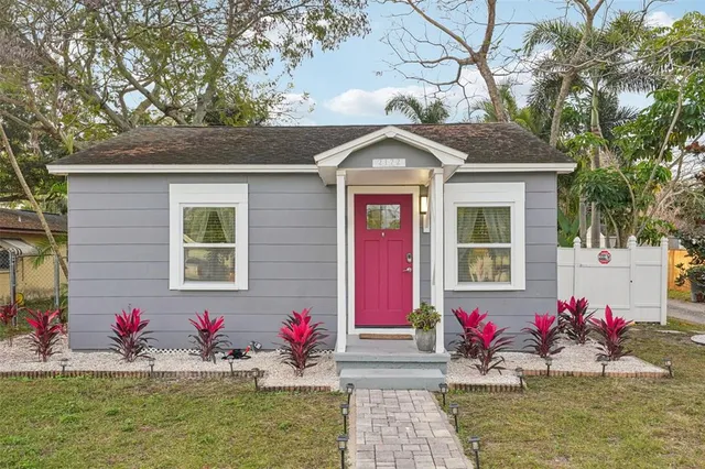 $360,000 | 2172 42nd Avenue North, St. Petersburg, FL 33714
