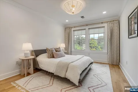 $1,900,000 | 27 Montclair Avenue, Montclair, NJ 07042