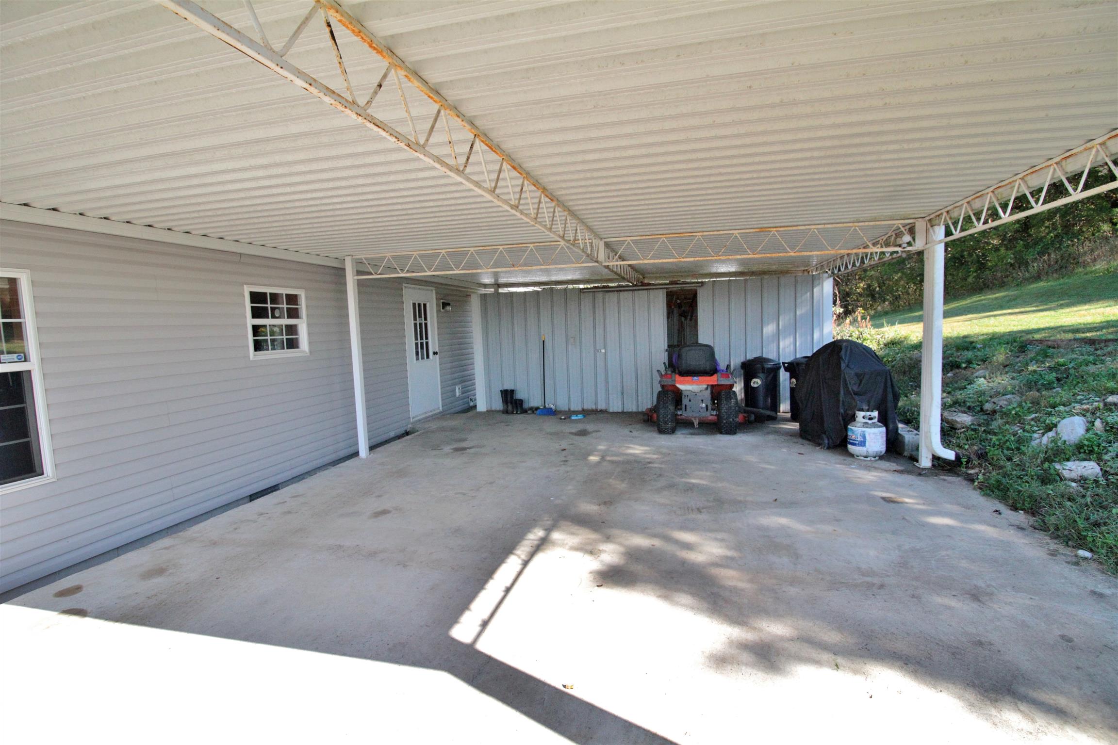 91 Switchboard Road Brush Creek, TN 38547 - Photo 3 of 17
