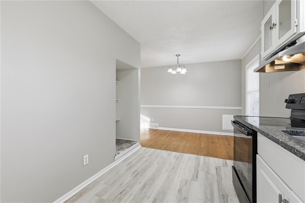 7867 James A Reed Road Kansas City, MO 64138 - Photo 12 of 31