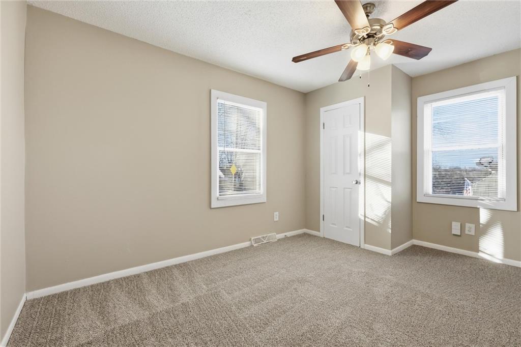 7867 James A Reed Road Kansas City, MO 64138 - Photo 19 of 31