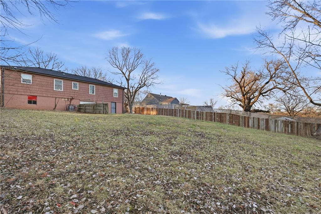 7867 James A Reed Road Kansas City, MO 64138 - Photo 28 of 31