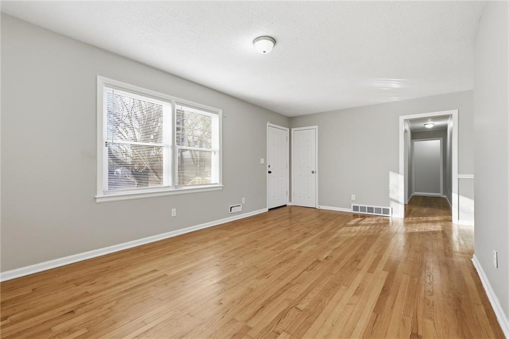 7867 James A Reed Road Kansas City, MO 64138 - Photo 7 of 31