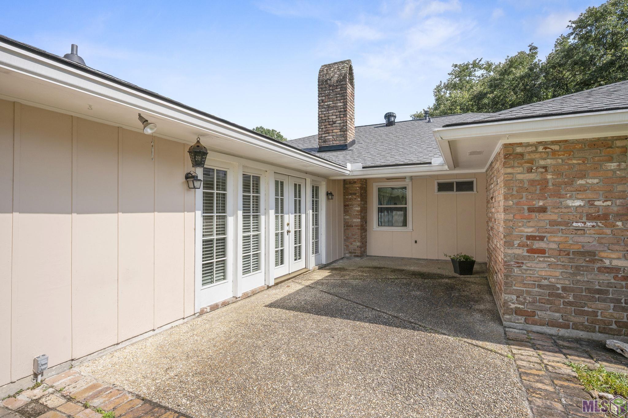 10615 Rondo Avenue Baton Rouge, LA 70815 - Photo 4 of 26