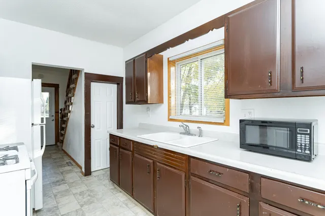 $179,900 | 405 1st Street Northwest, Hayfield, MN 55940