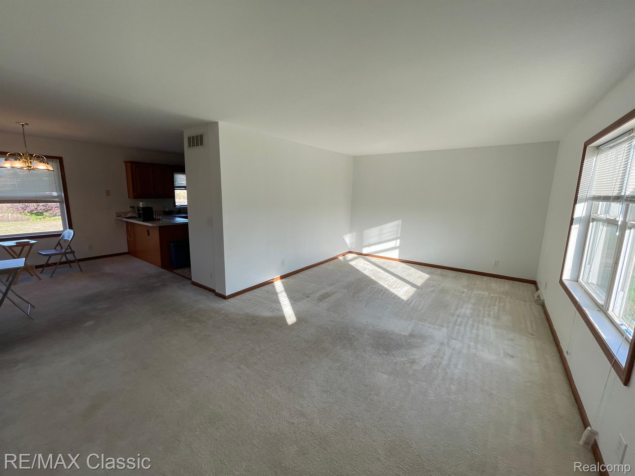 10168 Marshall Road South Lyon, MI 48178 - Photo 5 of 18