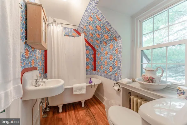 $1,950,000 | 123 Gypsy Lane, King of Prussia, PA 19406