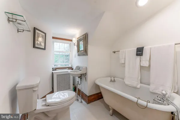 $1,950,000 | 123 Gypsy Lane, King of Prussia, PA 19406