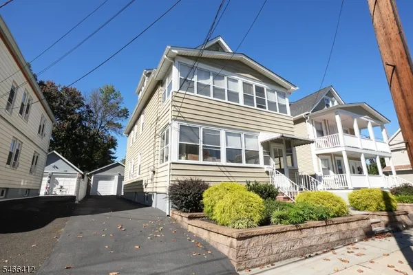 $2,400 | 7 Chapman Street, Unit 1, Bloomfield, NJ 07003