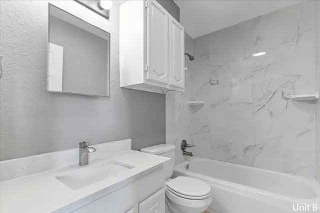 $685,000 | 7705 Debbie Drive, Volente, TX 78641