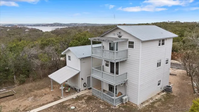 $685,000 | 7705 Debbie Drive, Volente, TX 78641