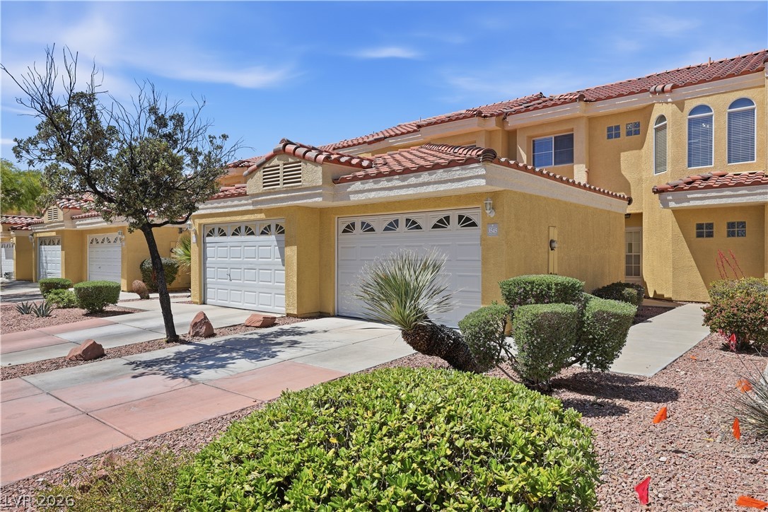 3545 Casa Real Way Las Vegas, NV 89147 - Photo 13 of 32