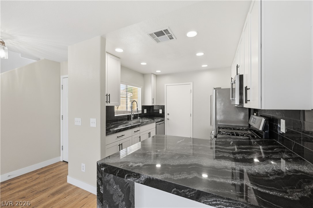 3545 Casa Real Way Las Vegas, NV 89147 - Photo 15 of 32