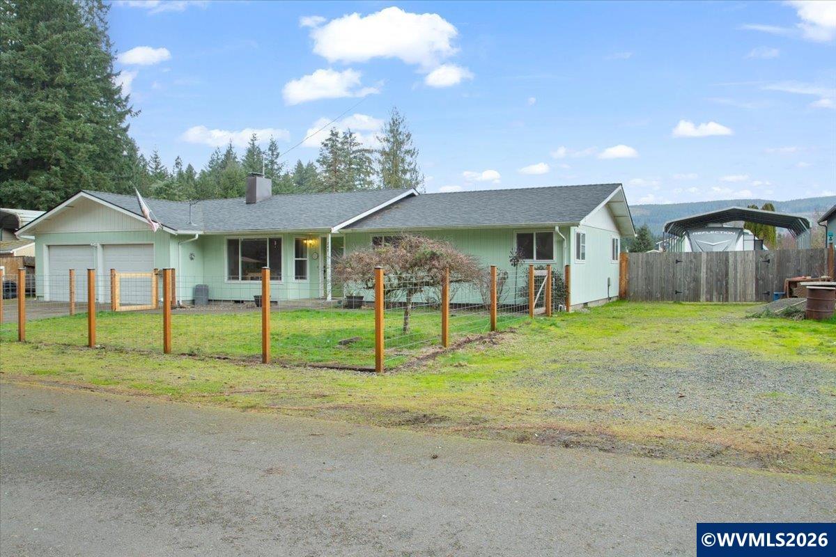 247 Cedar Street Lyons, OR 97358 - Photo 8 of 40