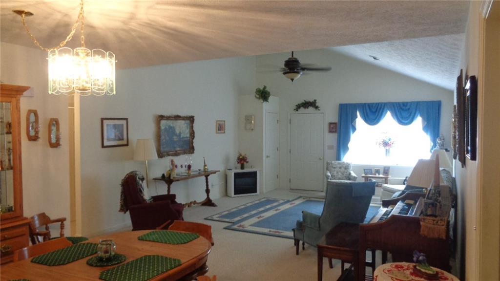 482 Ridgeview Circle East, Unit 2 Springfield, OH 45504 - Photo 4 of 39