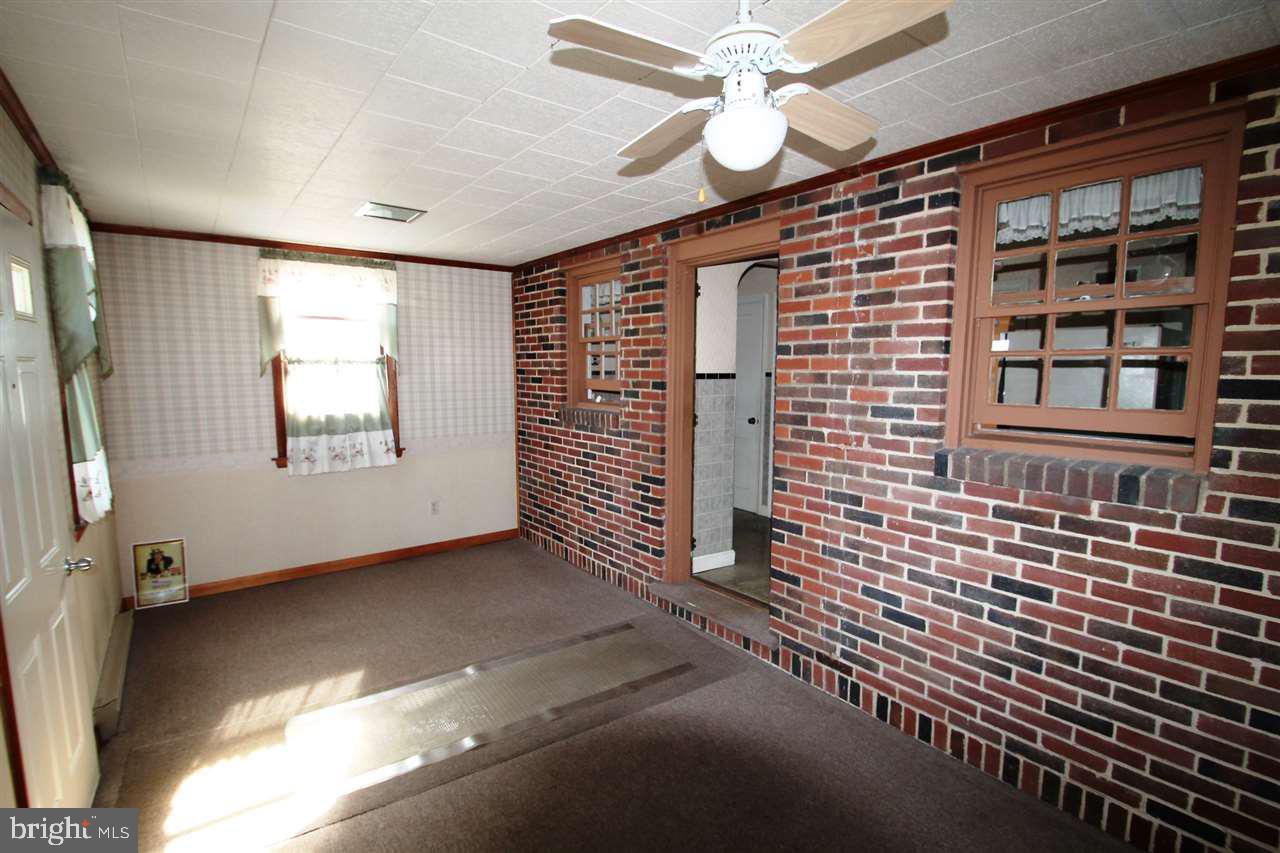 1303 Spring Road Carlisle, PA 17013 - Photo 11 of 24 Gallery Image 11