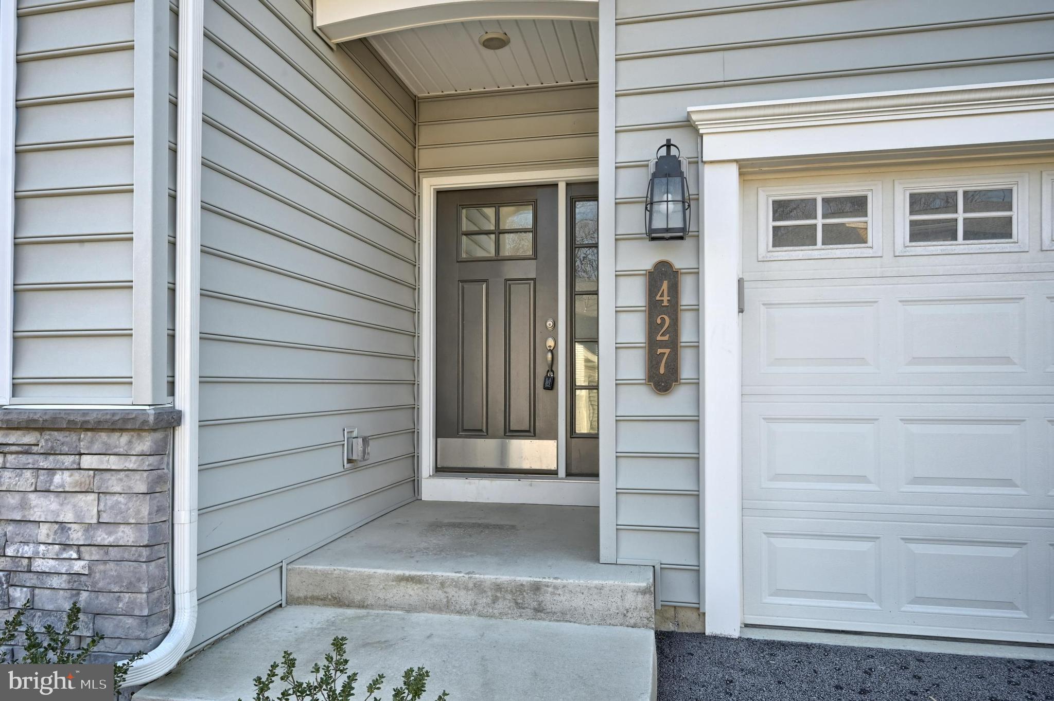 427 Valor Drive Lititz, PA 17543 - Photo 2 of 30 Gallery Image 2