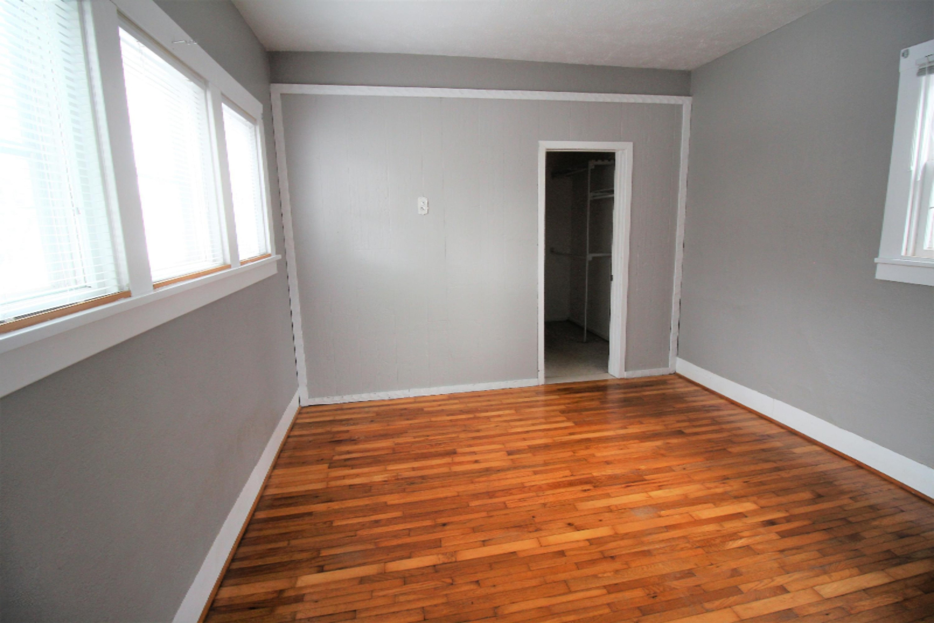 94 West Division Street Sparta, MI 49345 - Photo 12 of 26 IMG_9646