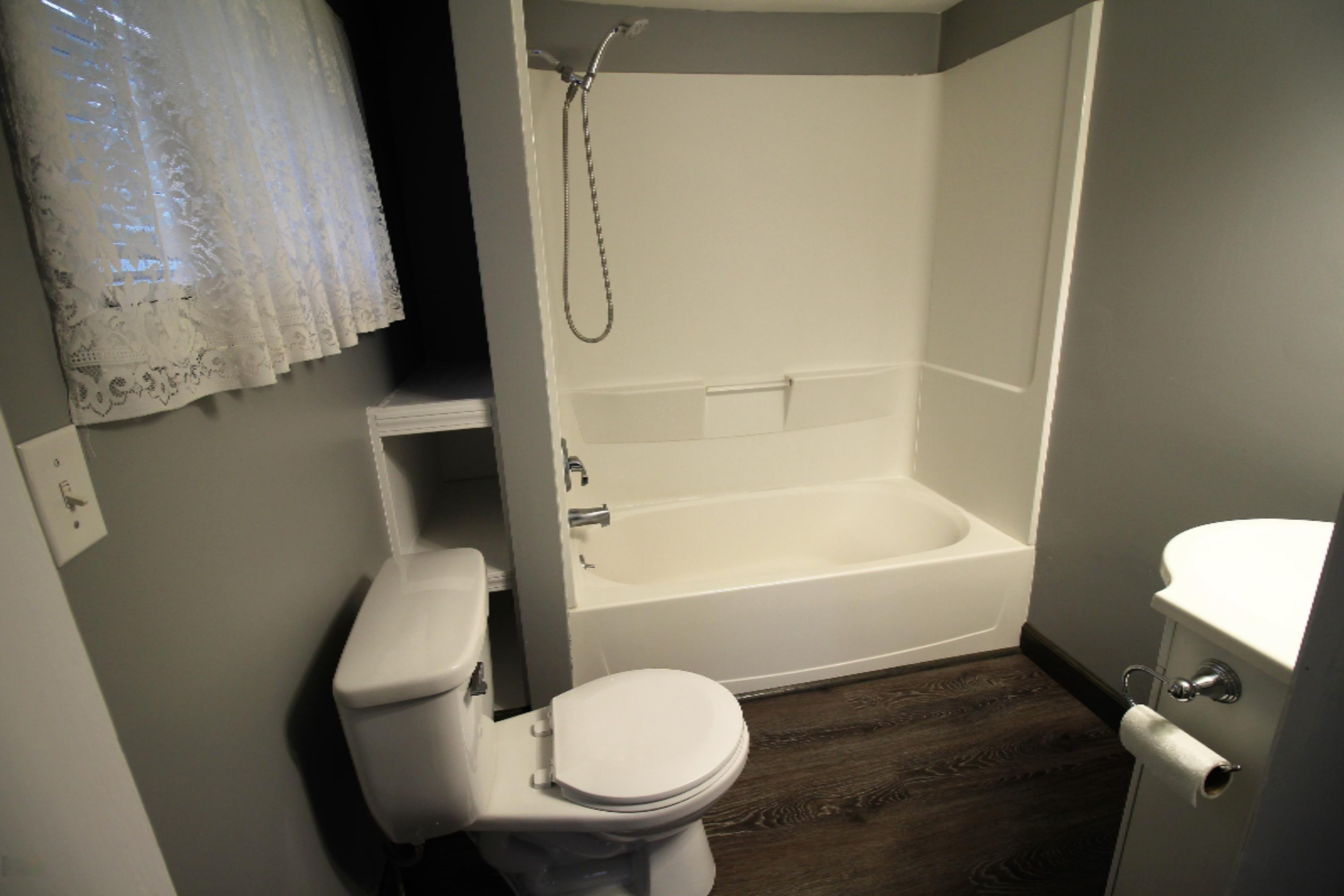 94 West Division Street Sparta, MI 49345 - Photo 10 of 26 IMG_9610