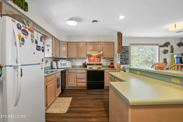 $435,000 | 1231 Deerfield Way, Unit 1, La Follette, TN 37766