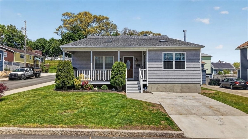 8 Alsop Street Fall River, MA 02723 - Photo 5 of 34