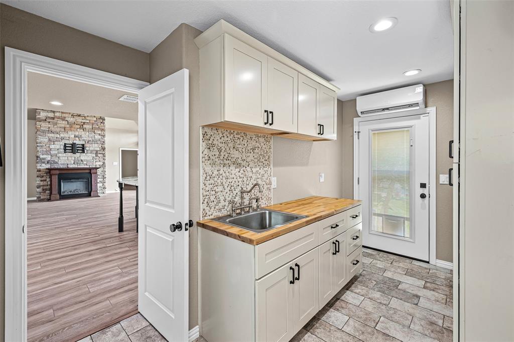 2325 River Road Granbury, TX 76048 - Photo 13 of 40 Gallery Image 13