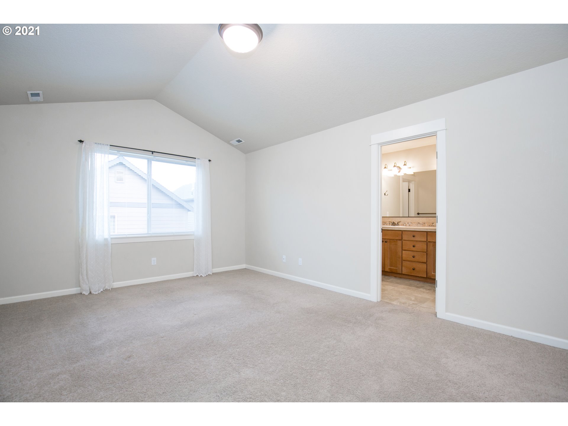 121 Lawton Road Oregon City, OR 97045 - Photo 15 of 26 Gallery Image 15