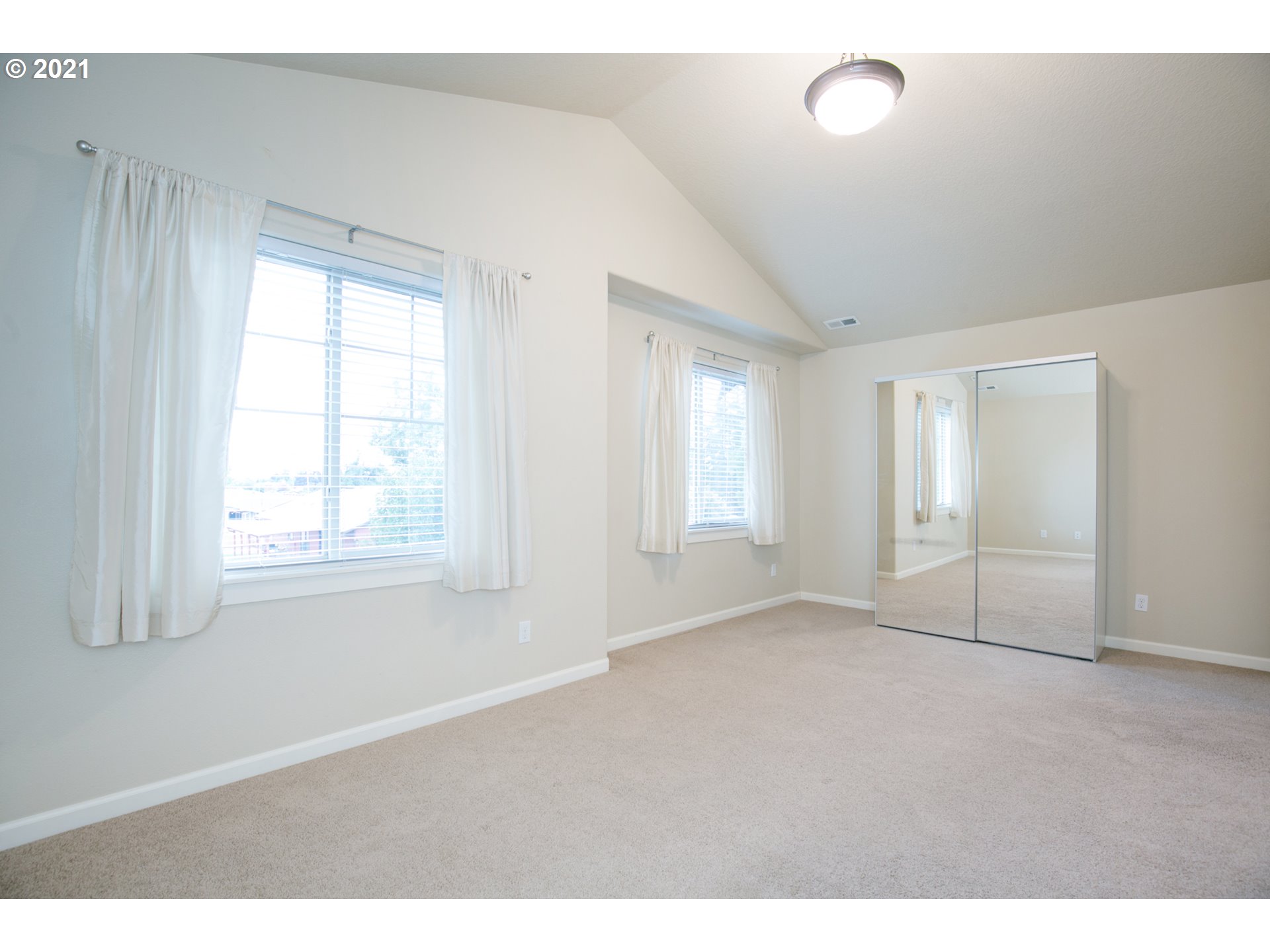 121 Lawton Road Oregon City, OR 97045 - Photo 18 of 26 Gallery Image 18