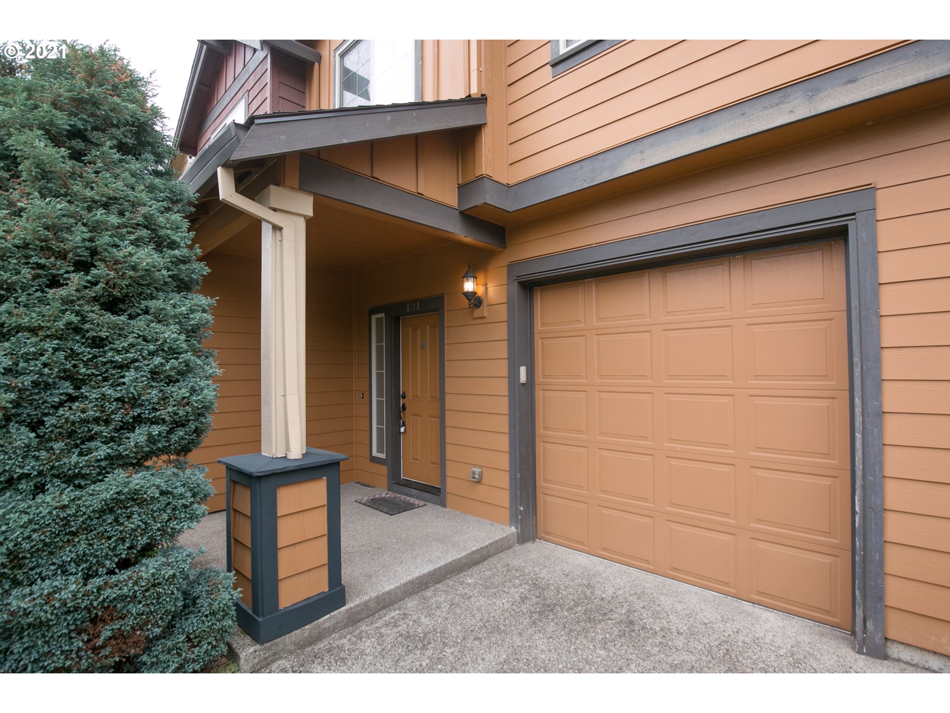 121 Lawton Road Oregon City, OR 97045 - Photo 3 of 26 Gallery Image 3