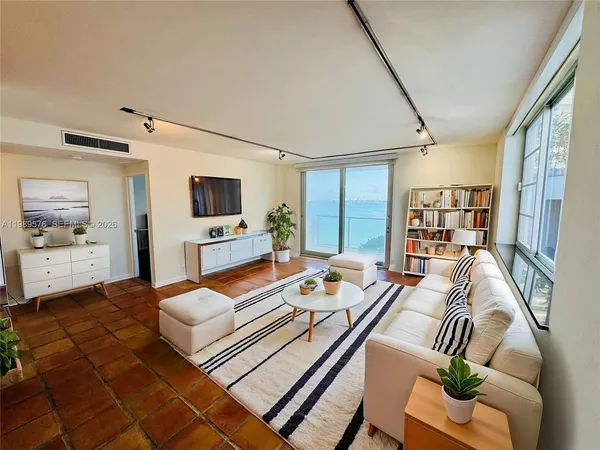 $2,600 | 3301 Northeast 5th Avenue, Unit 904, Miami, FL 33137