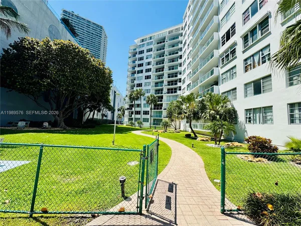 $2,600 | 3301 Northeast 5th Avenue, Unit 904, Miami, FL 33137