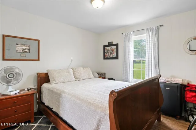 $267,500 | 245 Lake Shore Lane, La Follette, TN 37766