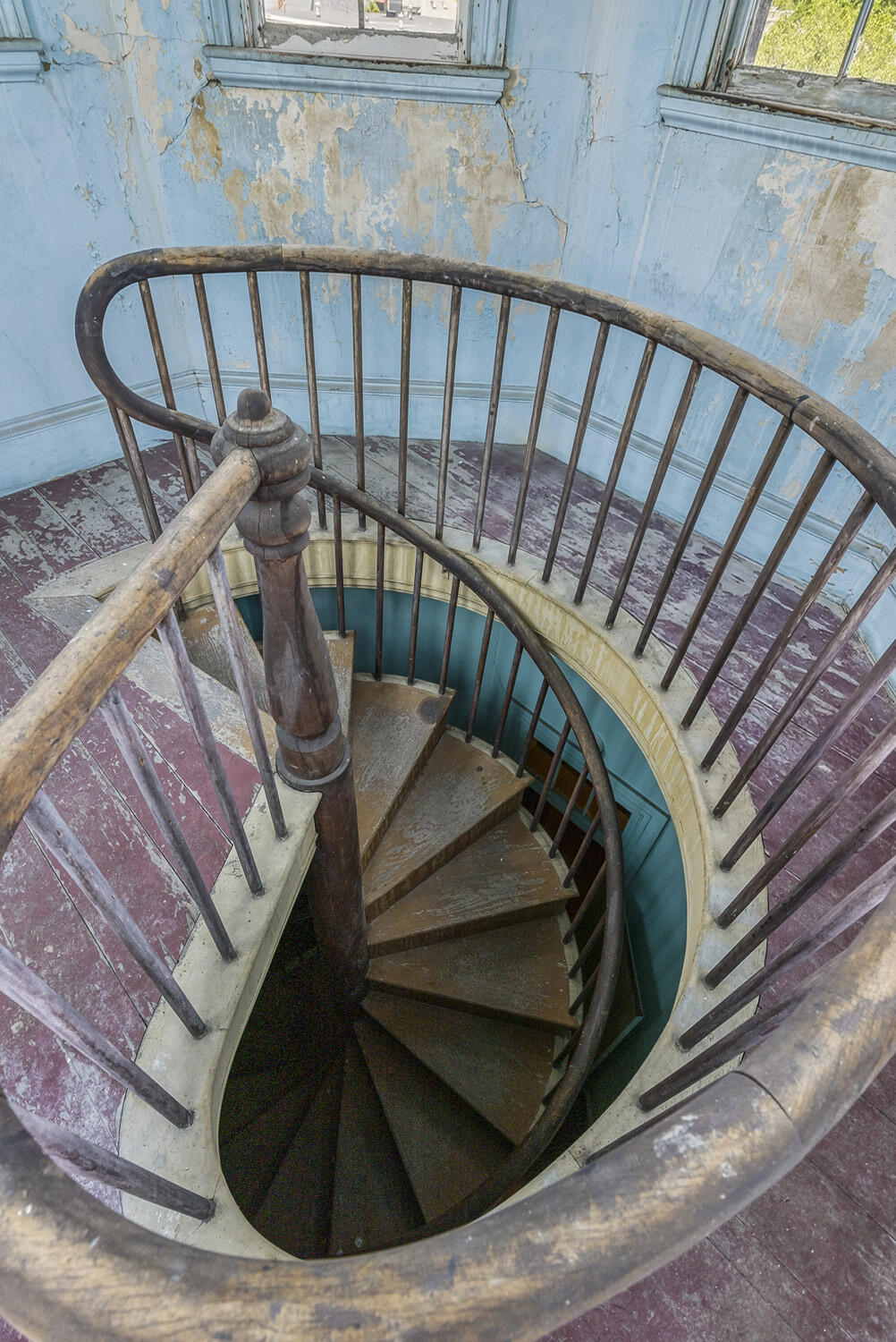 300 Danforth Street Portland, ME 04102 - Photo 51 of 56 Staircase to widow's walk
