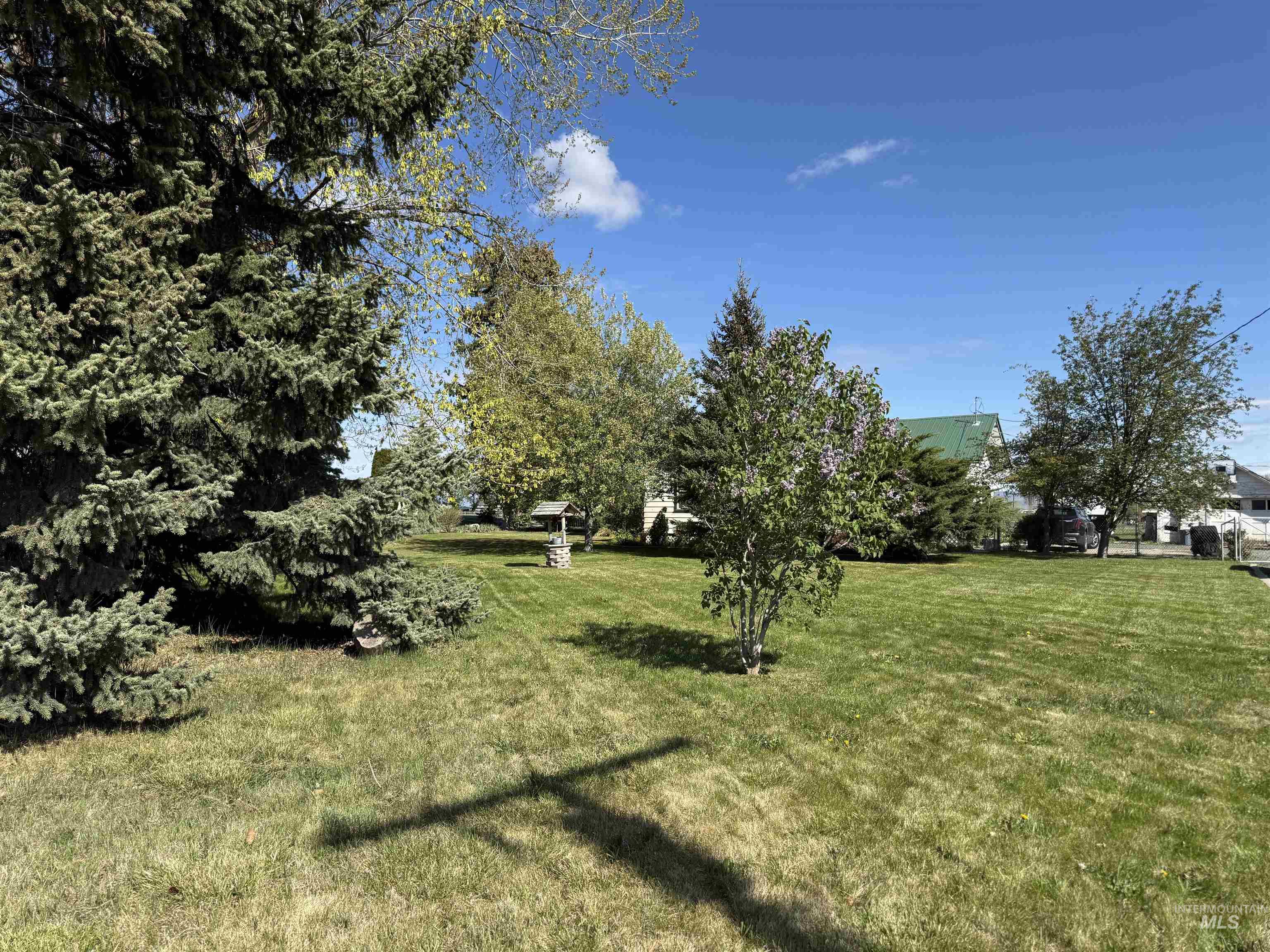 1698 Highway 46 Gooding, ID 83330 - Photo 20 of 33