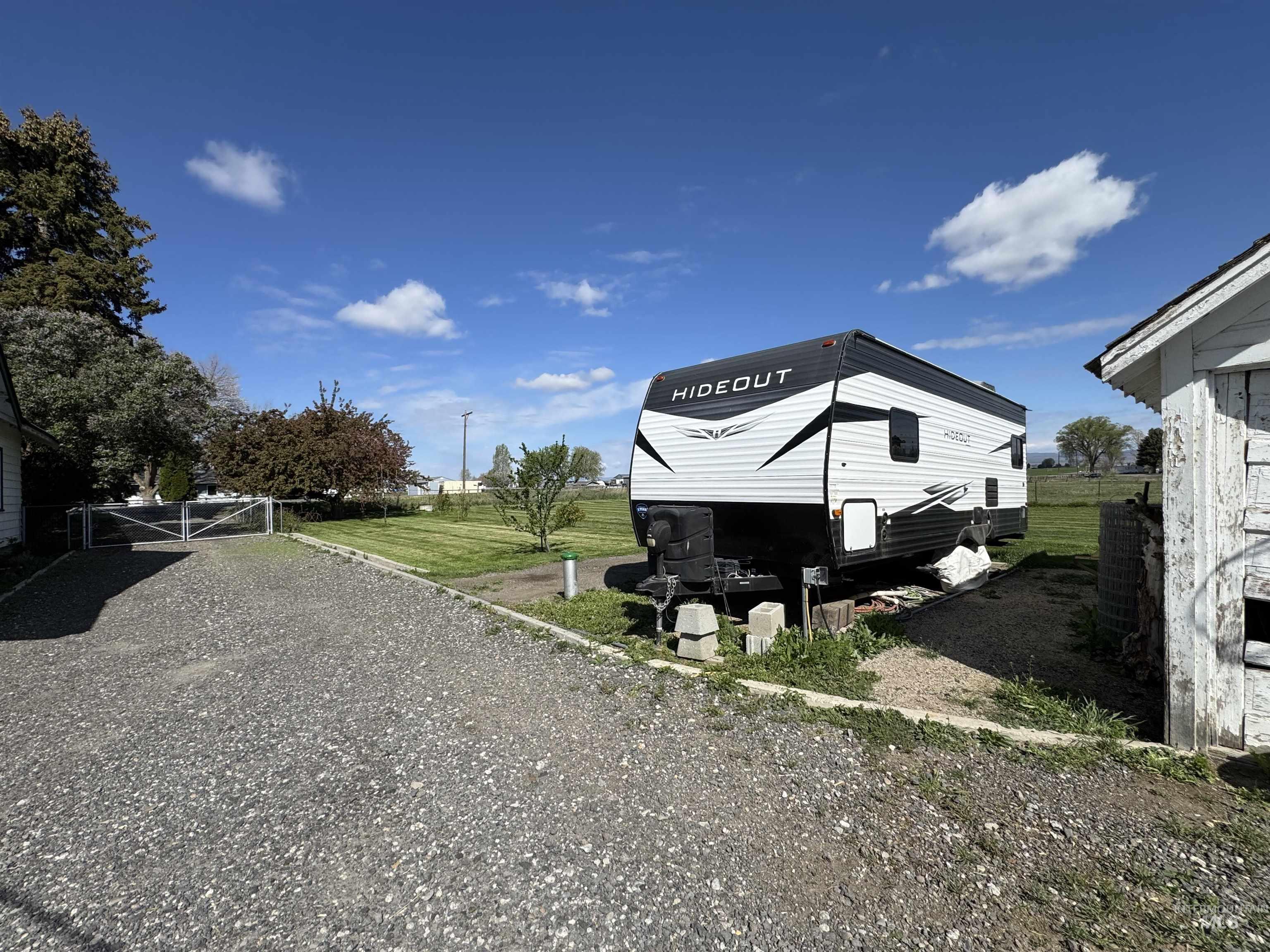 1698 Highway 46 Gooding, ID 83330 - Photo 29 of 33