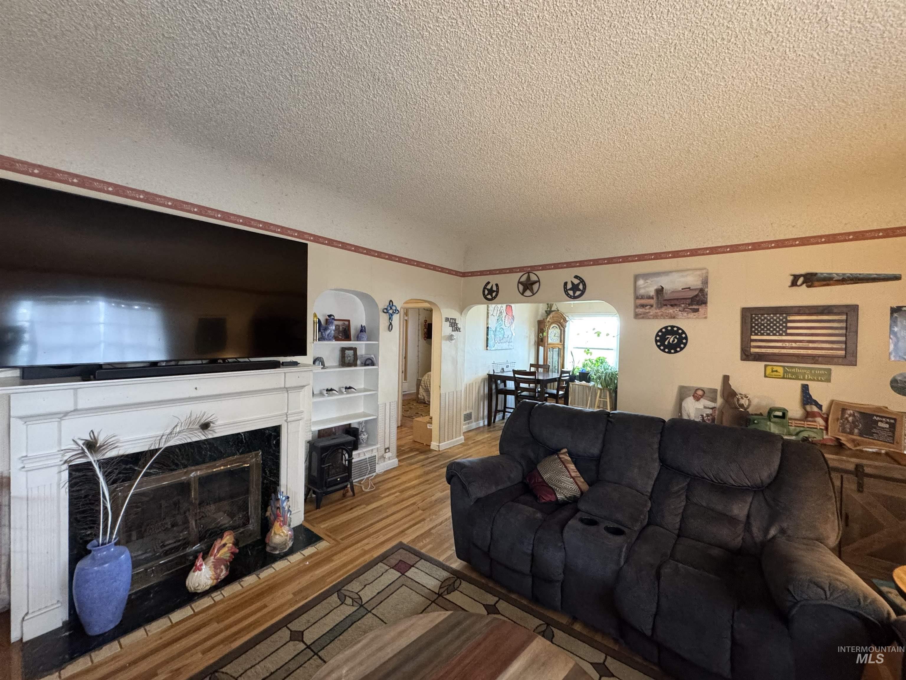 1698 Highway 46 Gooding, ID 83330 - Photo 4 of 33