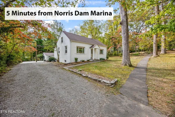 $469,900 | 129 West Norris Road, Norris, TN 37828