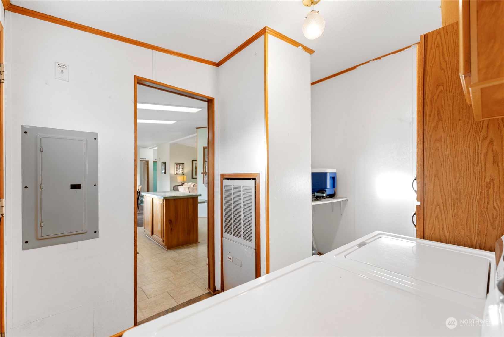 275 C Greenacres Road Riverside, WA 98849 - Photo 11 of 40 a bedroom with a bed and a mirror