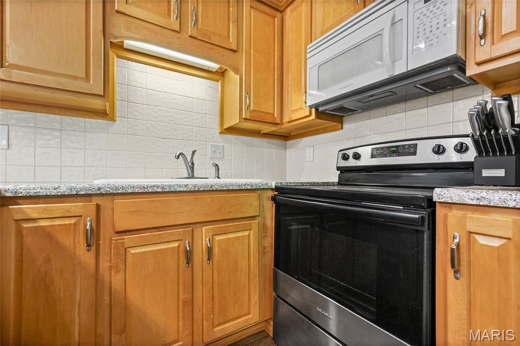 1307 Prospect Village Lane, Unit F Ballwin, MO 63021 - Photo 19 of 46