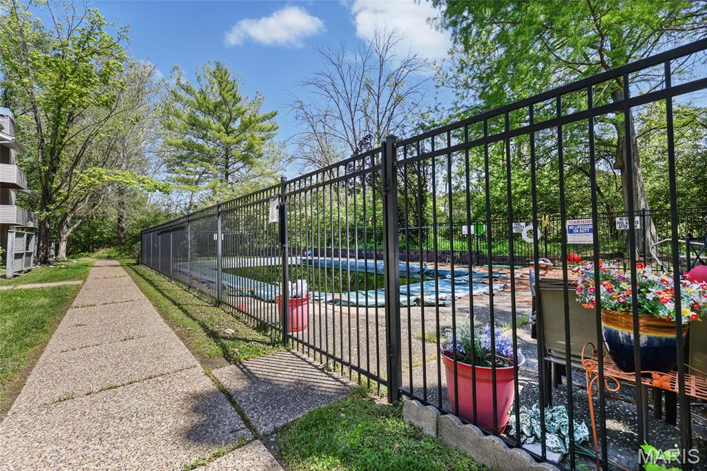 1307 Prospect Village Lane, Unit F Ballwin, MO 63021 - Photo 35 of 46
