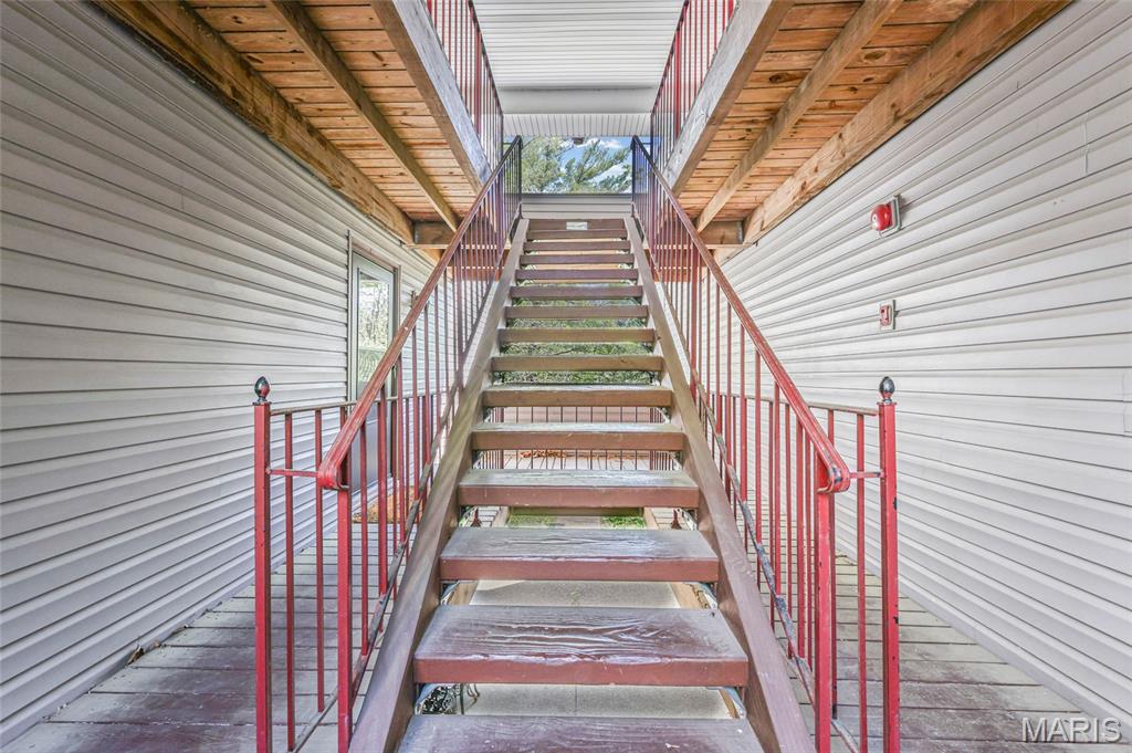 1307 Prospect Village Lane, Unit F Ballwin, MO 63021 - Photo 5 of 46