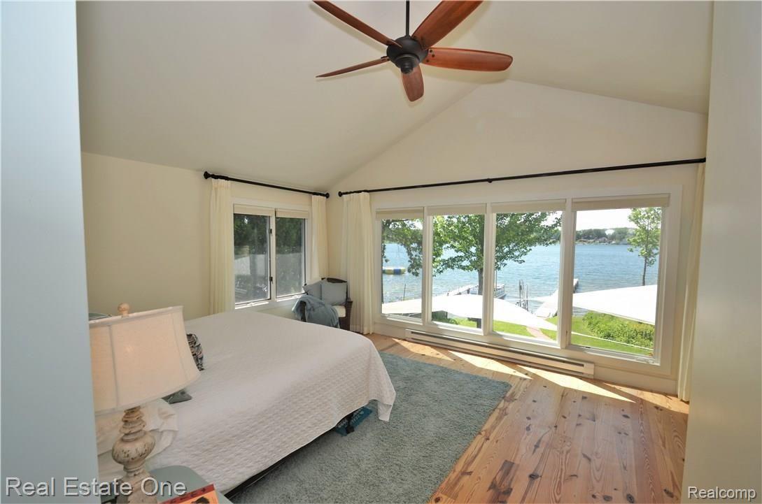 10424 Spring Street Fenton, MI 48430 - Photo 13 of 29 Master Bedroom with a view!