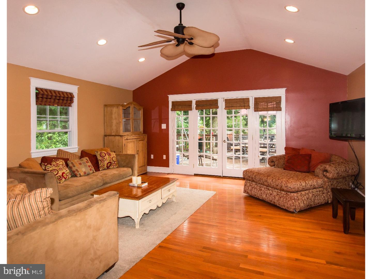 915 Edgewood Road Havertown, PA 19083 - Photo 9 of 15 Gallery Image 9