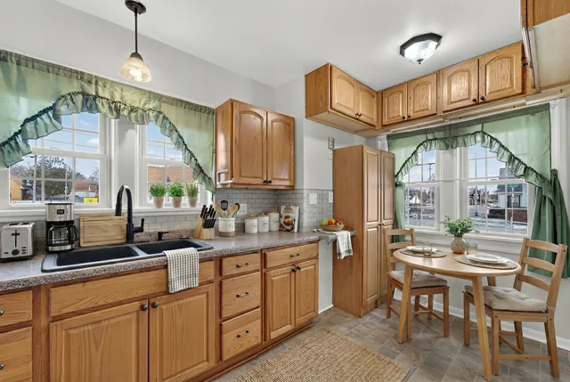 $199,900 | 3006 Elm Lane, Racine, WI 53405