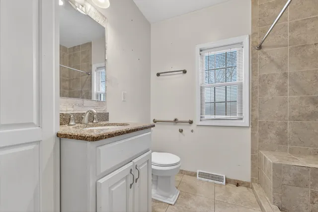 $199,900 | 3006 Elm Lane, Racine, WI 53405