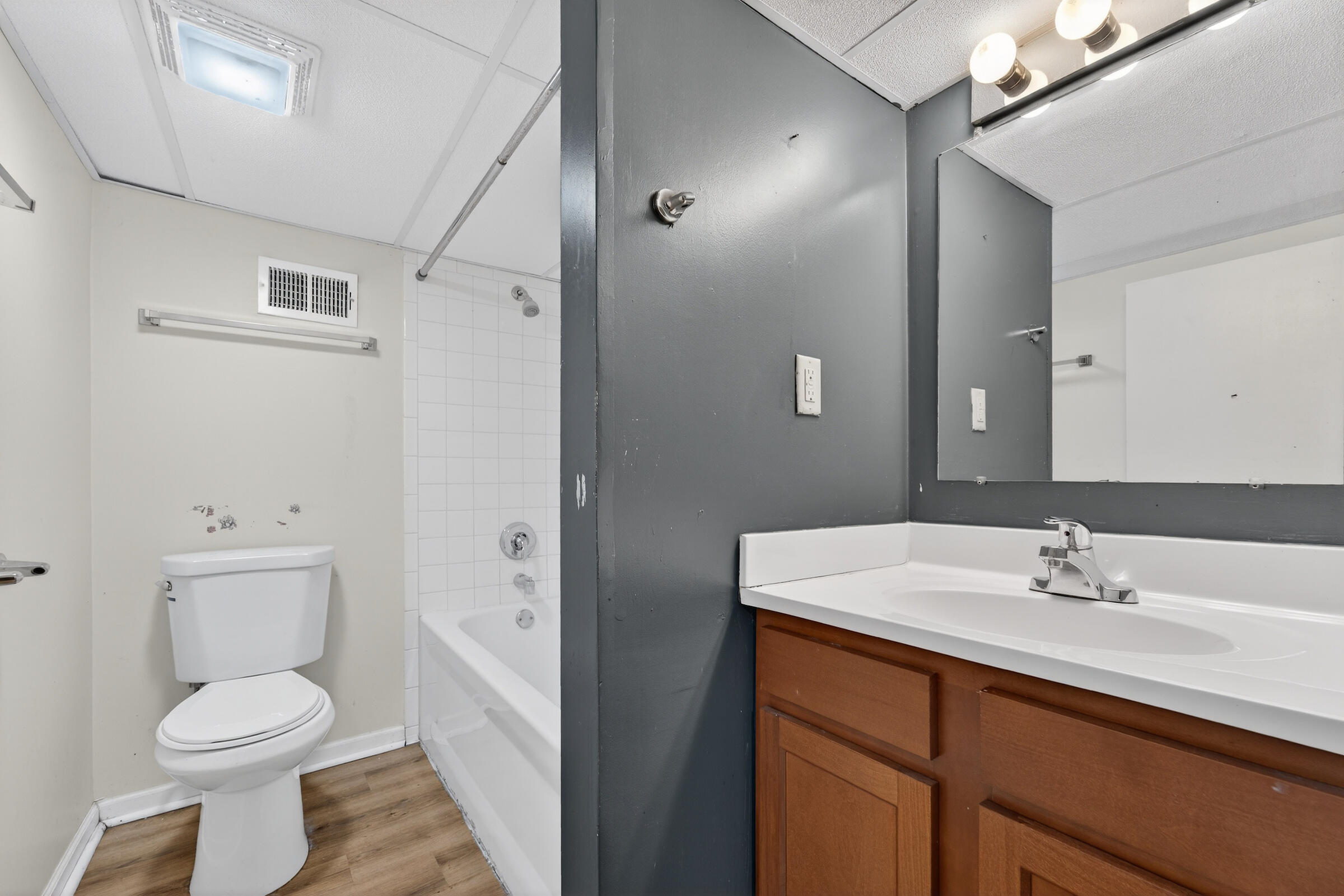 3006 Elm Lane Racine, WI 53405 - Photo 25 of 31 DSC08359