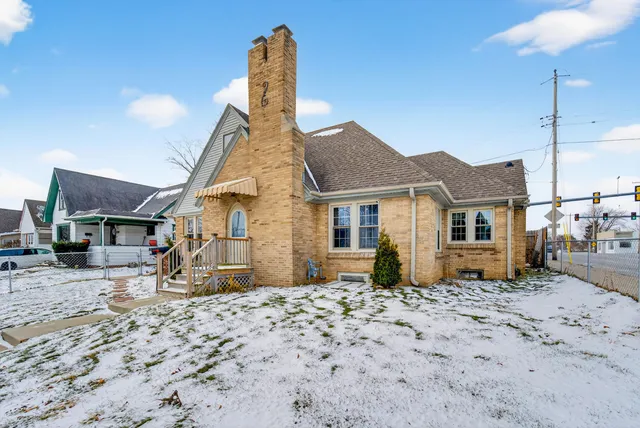 $199,900 | 3006 Elm Lane, Racine, WI 53405