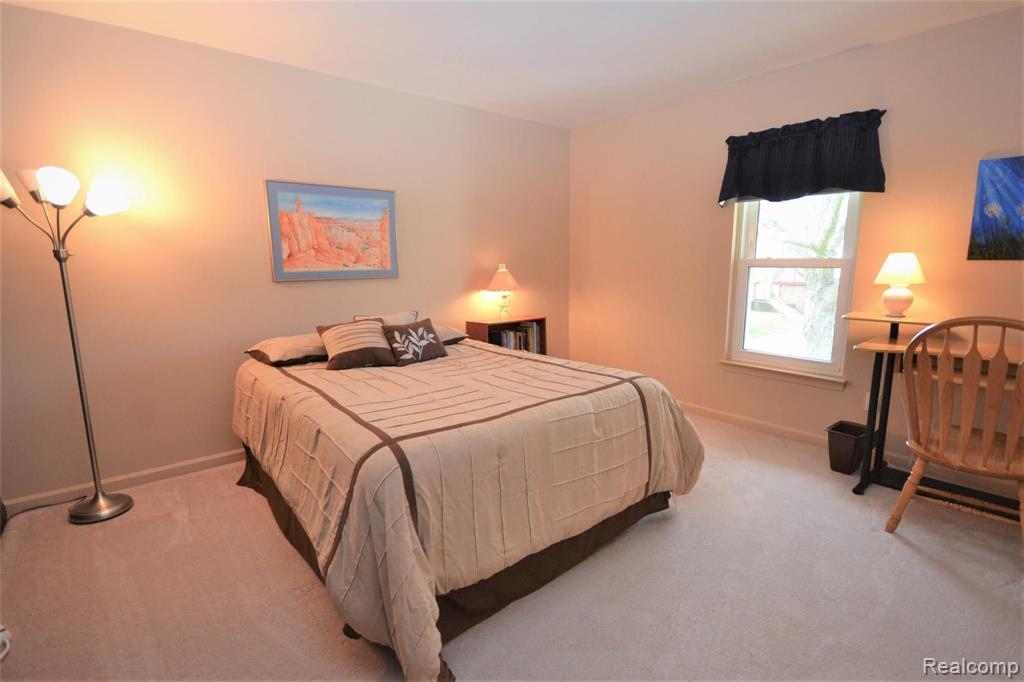 35444 Fredericksburg Road Farmington Hills, MI 48331 - Photo 30 of 52